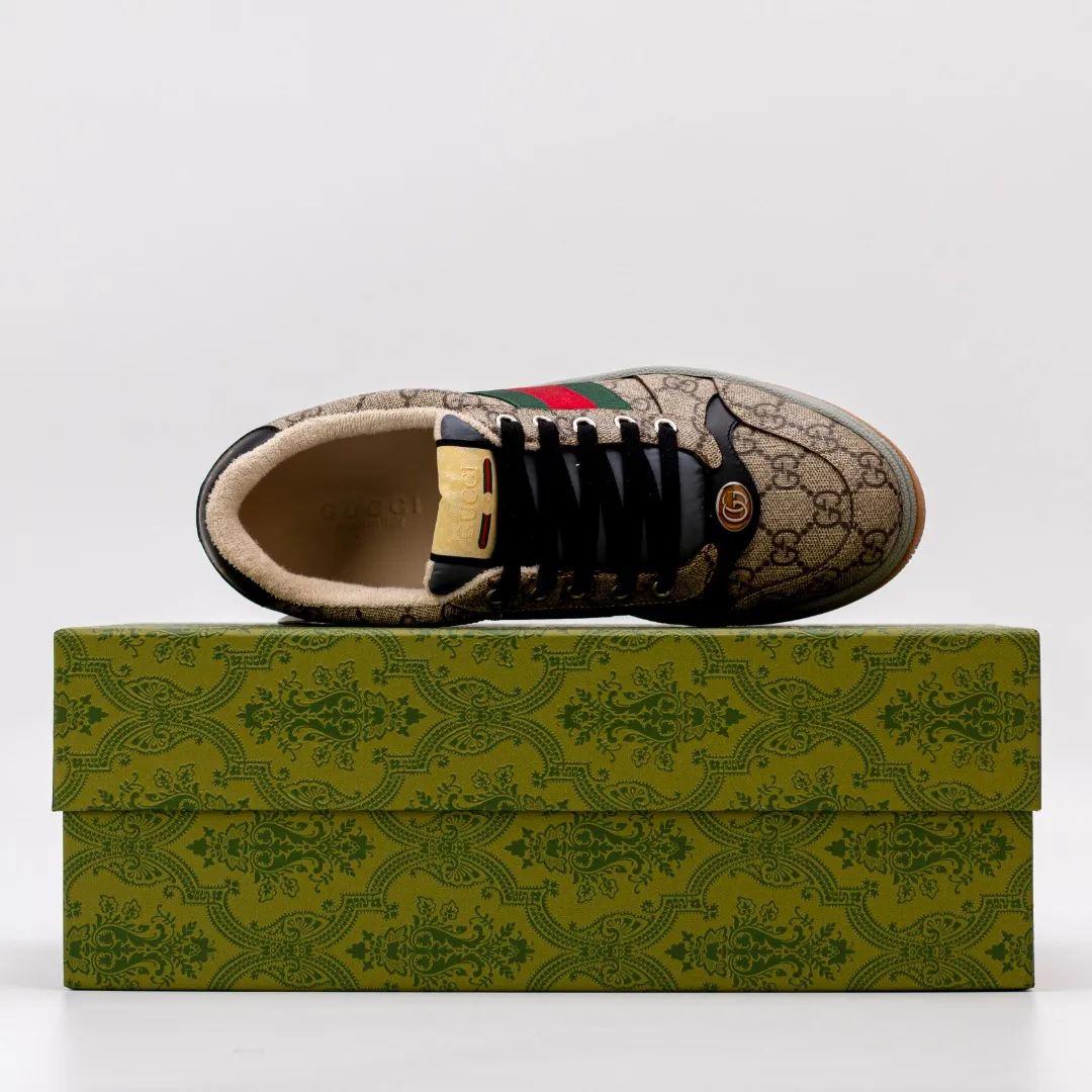 Factory price 580 [Higher version] GUCCI casual sports distressed small dirty shoes, polished cowhide fabric, hand-made distressed effect!  Original terry cloth, delicate, soft, comfortable and breathable. Privately molded steel-stamped two-color original TPU outsole (lower layer is wider, upper layer is narrower) to differentiate the wrong version of the outsole in the market. Fabric, material, outsole, detail comparison SIZE: 34-41, 38-45 regular size (women's 34, 41, men's 38, 45 customized, non-returnable and non-exchangeable) (women's colors and men's models need to be customized)